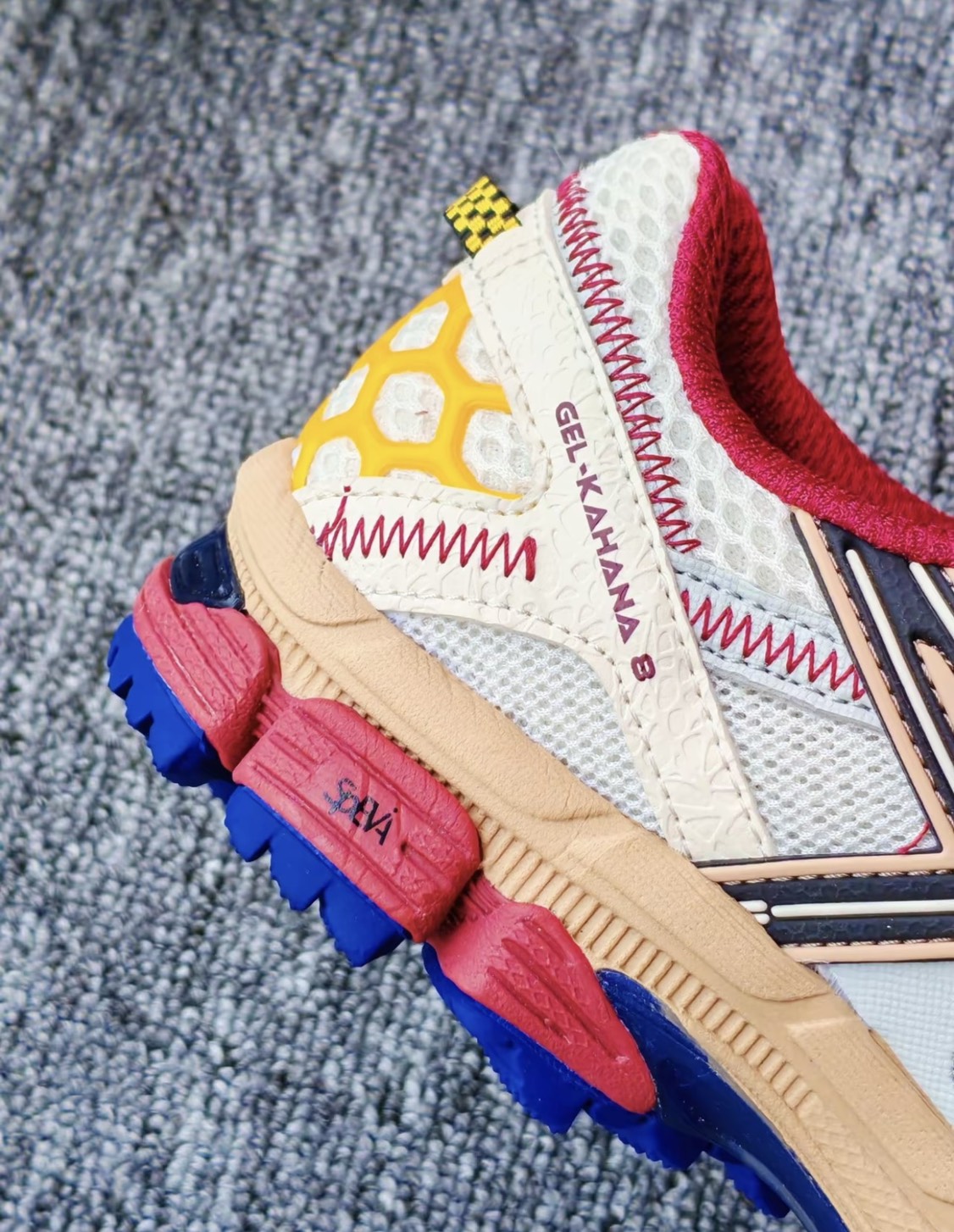 ASICS Gel-Kahana 8 FL 鋼彈【1203B031-104】:圖片 4