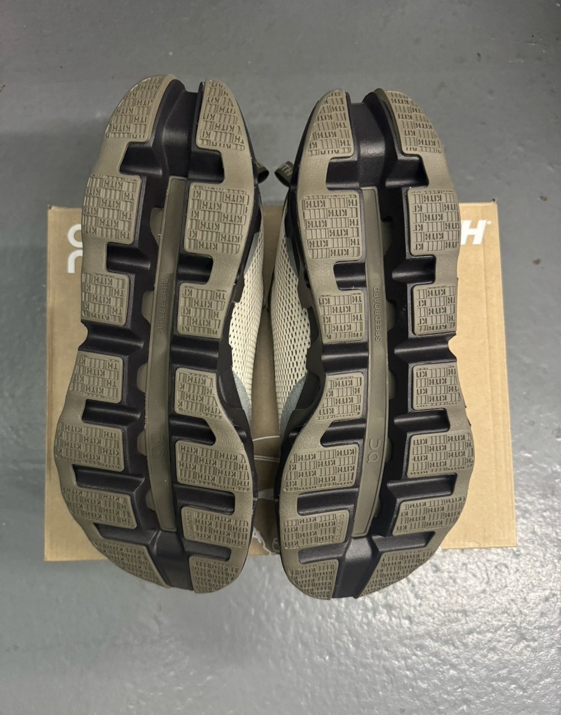 ON Running K-Tech 橄欖綠【3MG10846140】:圖片 11